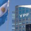 YPF dividirá el valor de sus acciones para ampliar la base de inversores