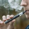 Vapeadores: el Gobierno levanta la prohibición y pasa a regular su venta en todo el país