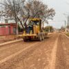 Santa Rosa avanza con la pavimentación de Varela, realiza tareas de bacheo y mantiene el sistema pluvial