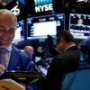 Las acciones argentinas subieron impulsadas por Wall Street y el petróleo volvió a bajar