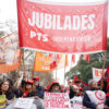 La CGT y las CTA marcharon con los jubilados y endurecieron sus críticas al Gobierno