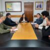 La Pampa y SENASA coordinan acciones para fortalecer las cadenas apícola y láctea