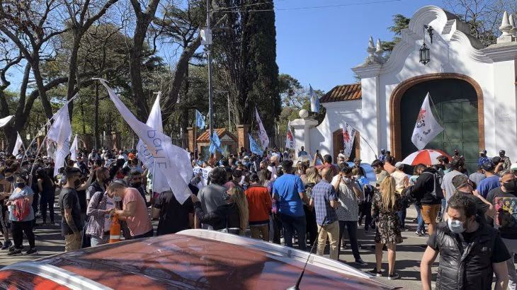 ATE marcha a la Quinta de Olivos contra los retiros voluntarios del Gobierno